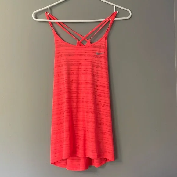 Nike Dri-Fit Tanktop - Picture 1 of 5